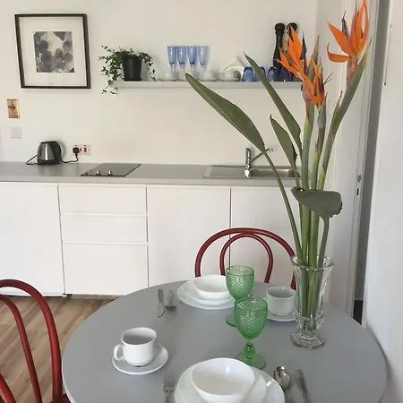 Pasithea Apartment *