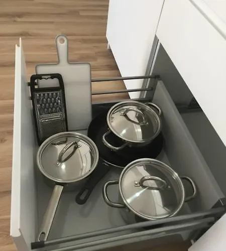 Pasithea Ларнака